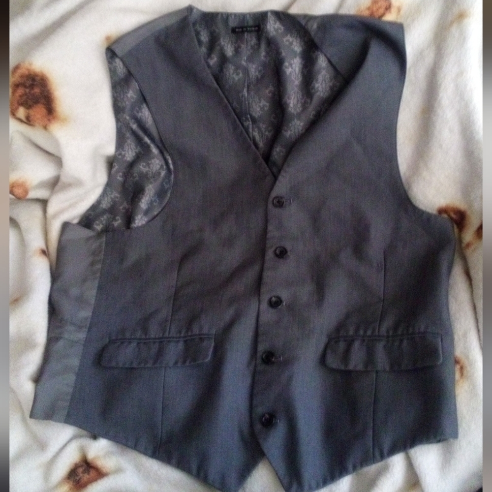 Gray Vest Male's